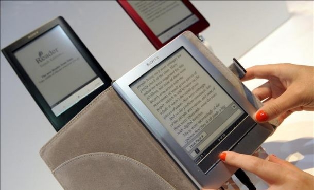El libro digital en lengua española crece un 12 % en el mundo, el triple que el año pasado