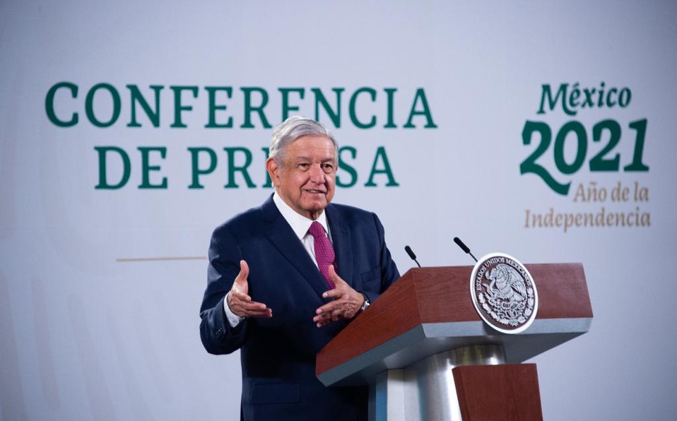 López Obrador acusa al Instituto Electoral de poner trabas para votar a los emigrantes