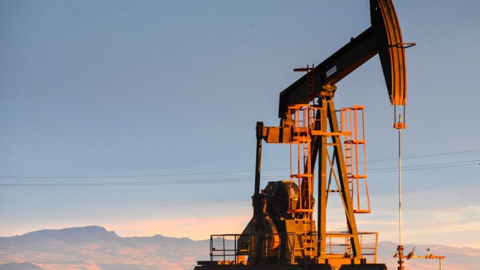 El petróleo de Texas baja un 0.29 %, hasta 85.41 dólares el barril