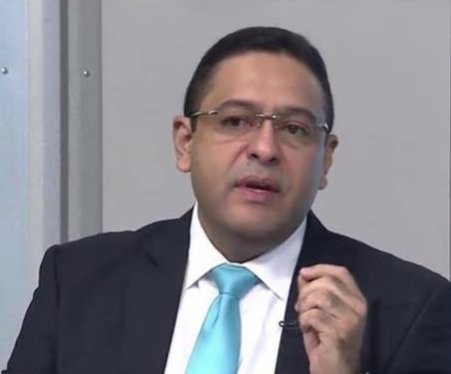 Actitud de consejeros del CNE debe ser una alerta para la democracia hondureña, según constitucionalista