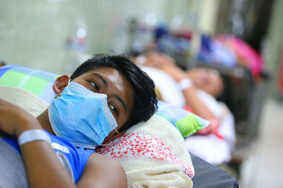 Aumenta riesgo de recontagio de dengue moderado o grave, advierte doctor Umaña