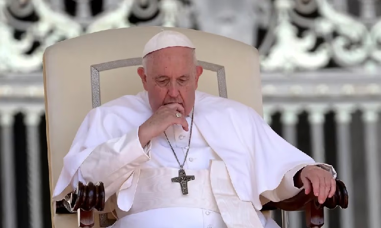 El papa anima a «abatir los muros de la enemistad» y las «lógicas del poder» en el mundo