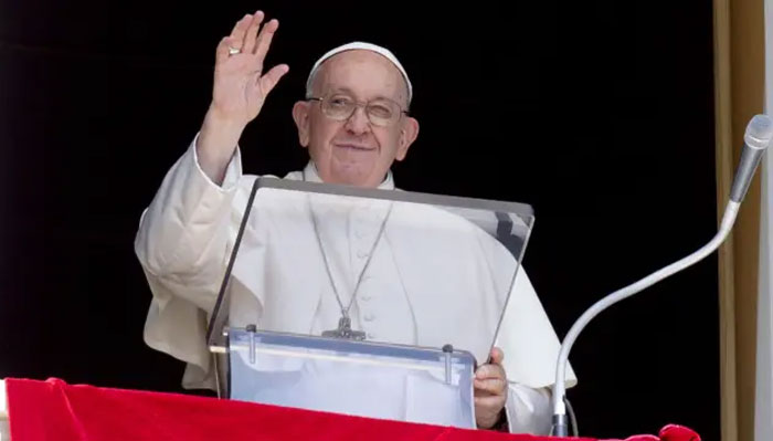 El papa pide el don de la paz a las personas extenuadas por la guerra y el hambre