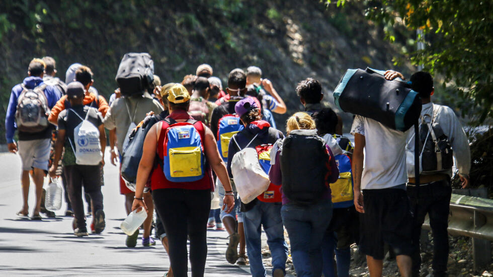 Costa Rica acoge a casi 30,000 venezolanos, que aportan $40 millones al fisco