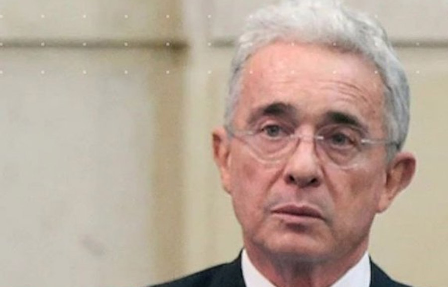 La Fiscalía colombiana llevará a juicio a Uribe por soborno de testigos y fraude procesal