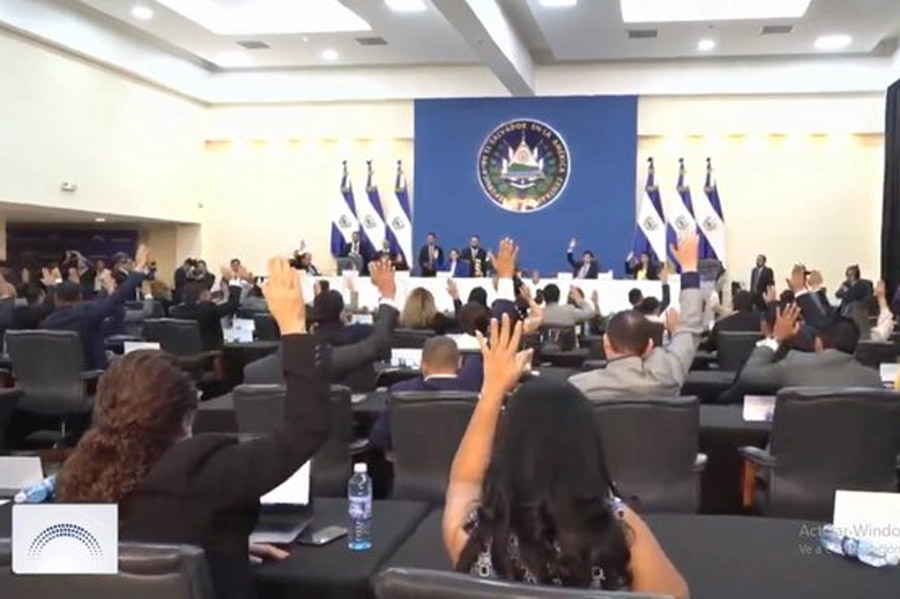 Congreso de El Salvador autoriza al Gobierno un préstamo del CAF de 75 millones de dólares