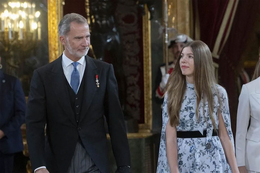 El rey de España asigna a la infanta Sofía su primer papel institucional