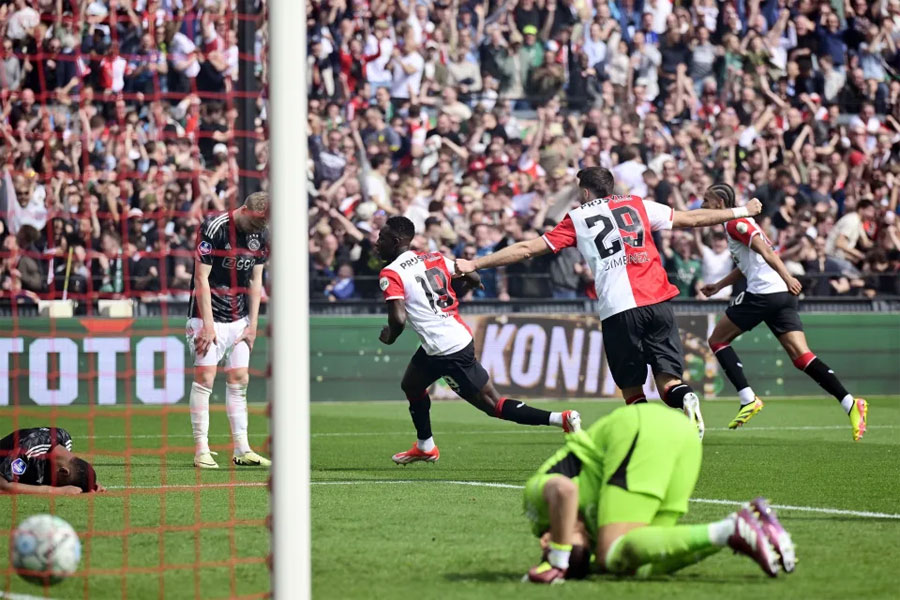 6-0. El Feyenoord humilla al Ajax