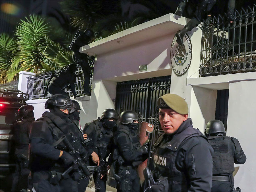 EEUU condena el asalto a la embajada de México en Ecuador y urge a resolver diferencias