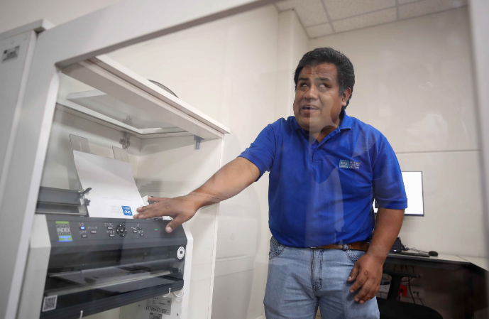 La Biblioteca Nacional de Perú lanza un proyecto de impresión de menús en braille
